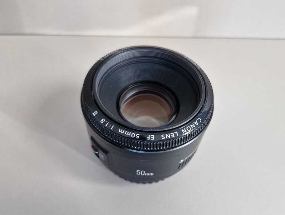 CANON EOS 5D mark II  + 3 obiektywy  16-28mm 50mm 75-300mm