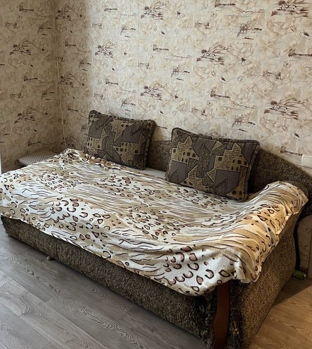 Диван+два крісла(можно окремо)