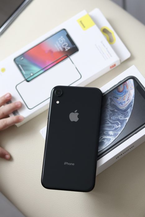 Продам Iphone XR 128 GB Black в комплекті з коробкою