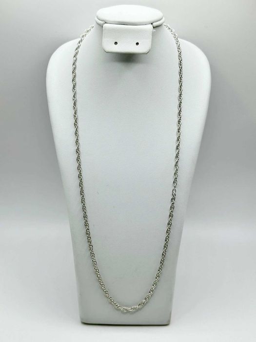 Interesujący damski łańcuszek ze srebra próby 925 o innym splocie