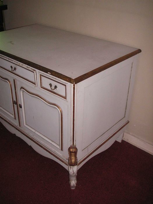 Móvel e Mesas Pé-de Galo Lacadas Estilo Luis XVI