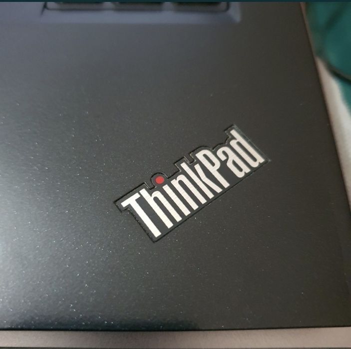 Portátil Thinkpad i5 12gb ssd 256 gb