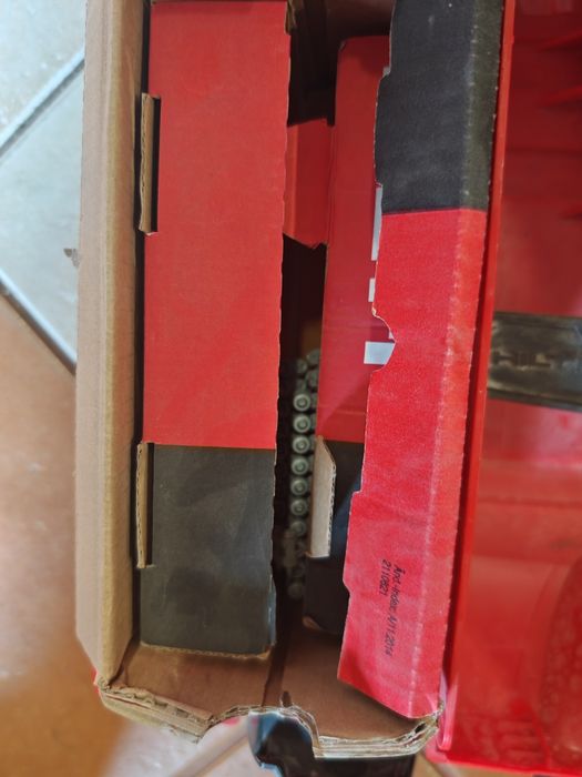 Gwoździarka Gazowa Hilti