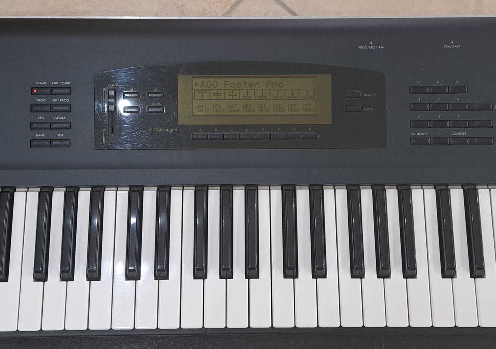 KORG 01/W FD | Legendarna Workstation Syntezator | Dedykowany CASE