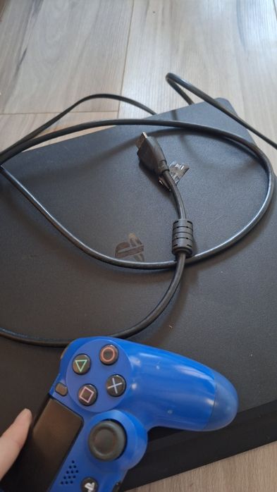 PlayStation 4 z padem