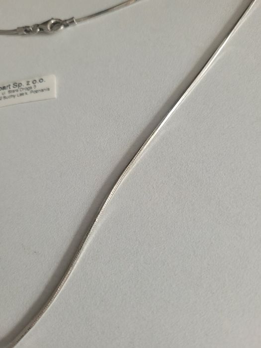 Łańcuszek srebrny pełny zawieszka bursztyn naszyjnik 50cm Apart 925