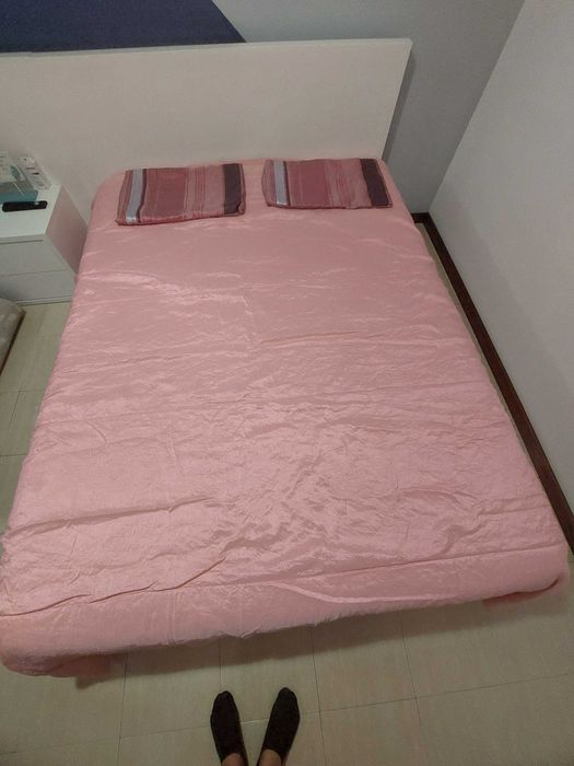 Colcha fina de meia estação de cama de casal