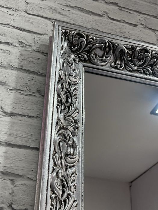 Moldura espelho talhado a mao