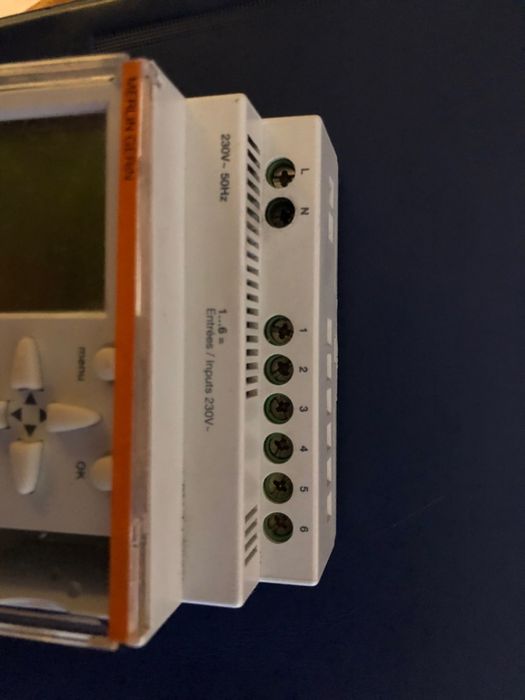 Merlin Gerin 4-Channel Multifunction Timer Relay64586204637186121