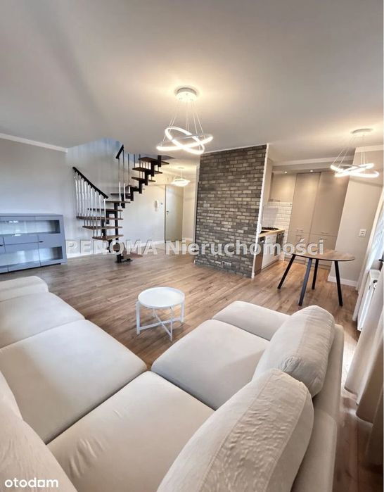 ** Nowe Miasto * Dwupoziomowe * Cegła *