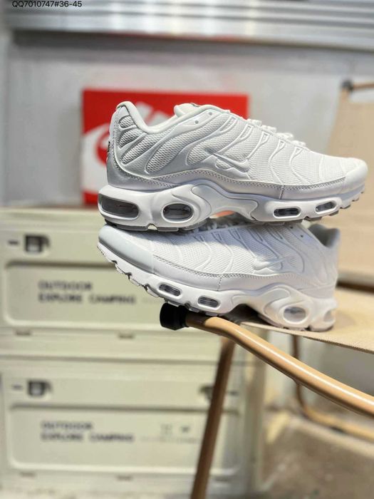 Nike_Shox TL  Biały R.44