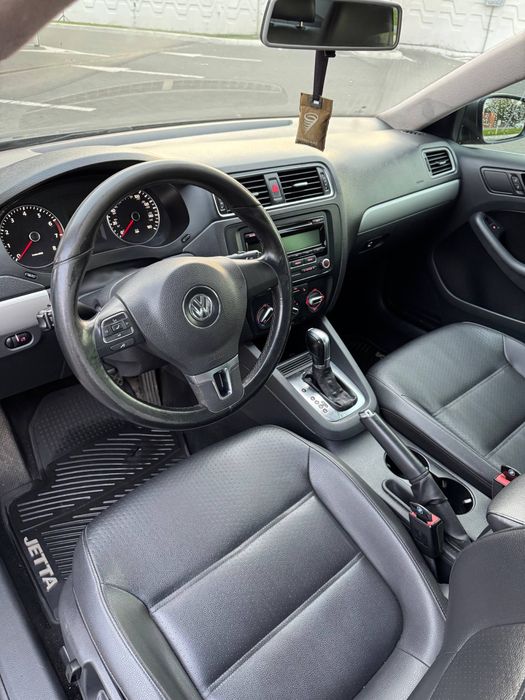 Volkswagen jetta 1.8 2014