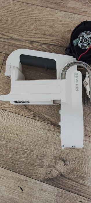 Продам пилосос severin на запчастини.