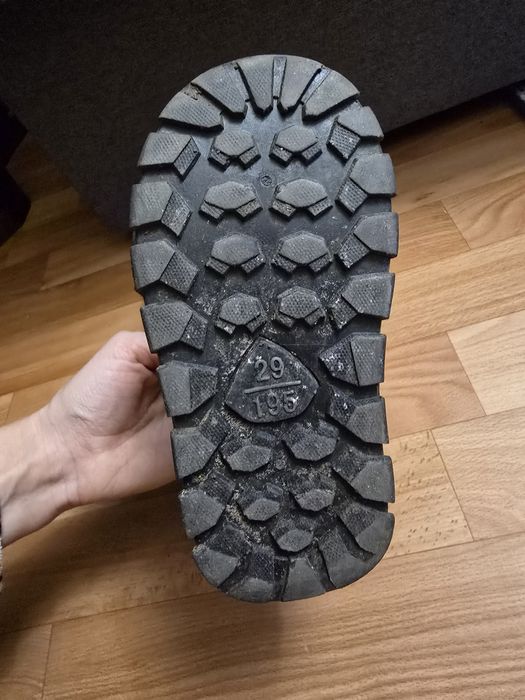 Дитячі ботінки,уггі