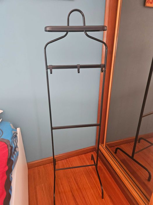 Cabide de Quarto Preto