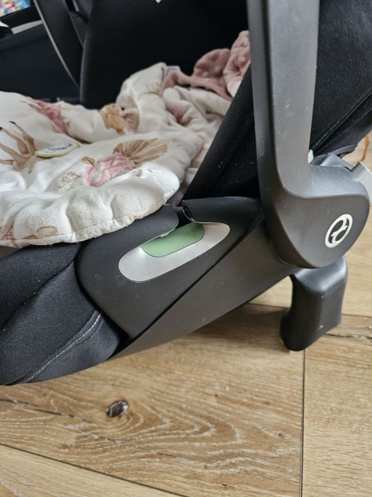 Zestaw Cybex Priam 4.0 Gondola black fotelik T i-size