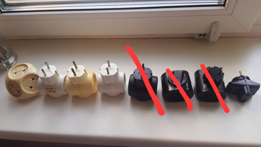 Трійник, перехідник для розетки