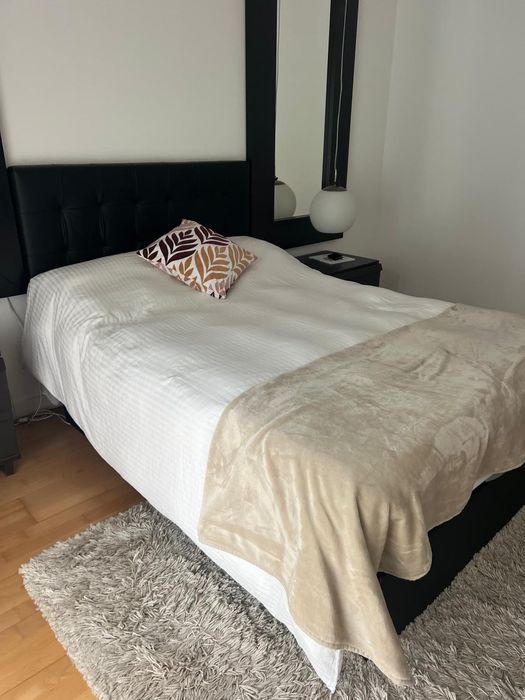 Cama de casal + colchão 190 x 140