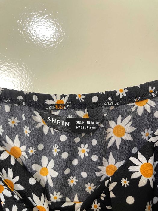 Vestido floral daisies preto curto, Shein, 38