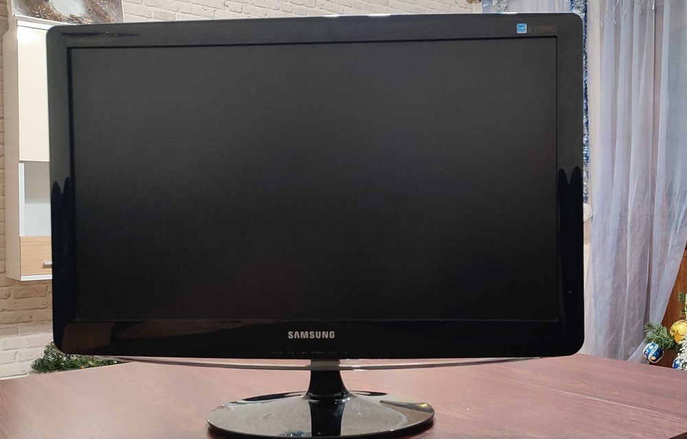 Продам манитор Samsung