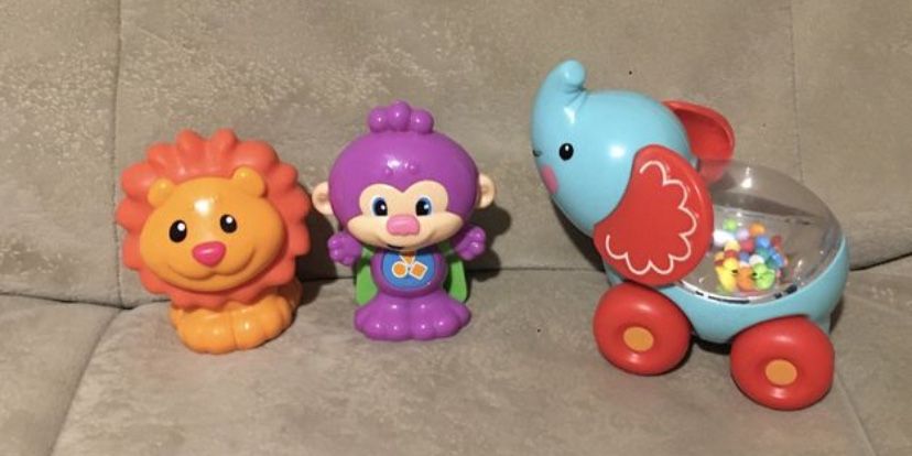 Набір іграшок Fisher price для найменших брязкальце звук. 150 за все