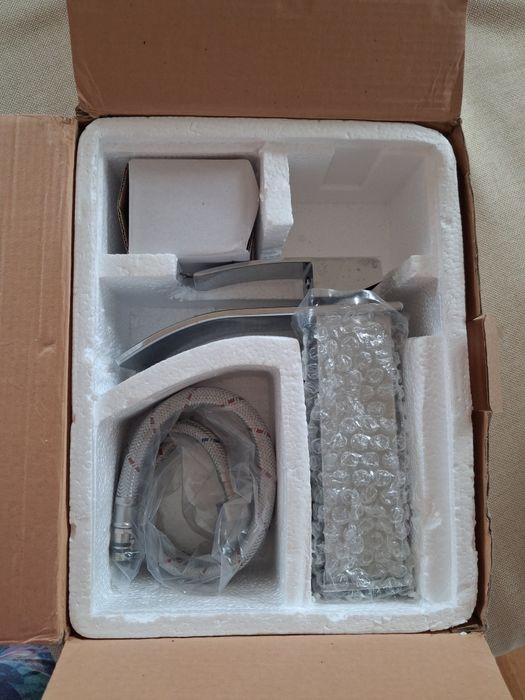 Bateria umywalkowa wodospad