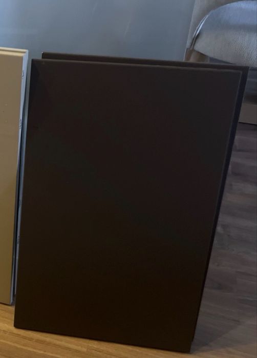 2 Portas armario IKEA Besta - ESCURAS - VALVIKEN