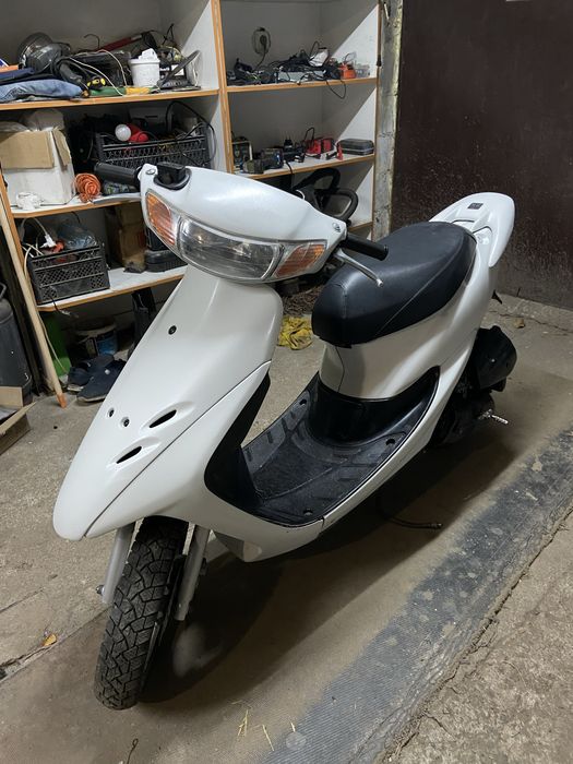 Honda  Dio.   35