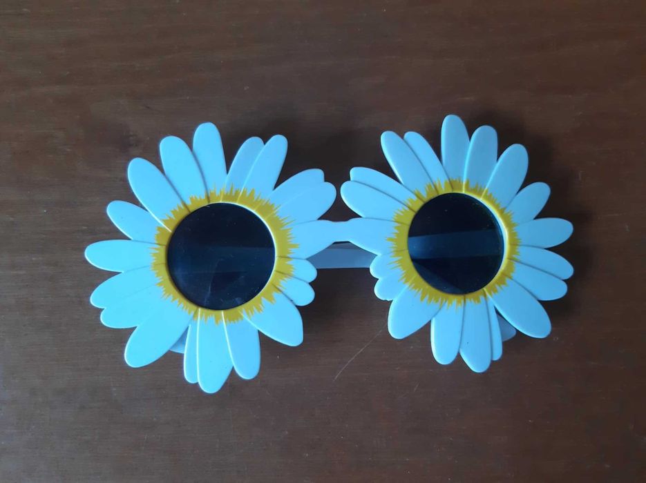 Okulary plastikowe urodzinowe imprezowe - kwiatki stokrotki