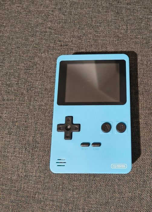 Konsola do gier retro - 240 gier