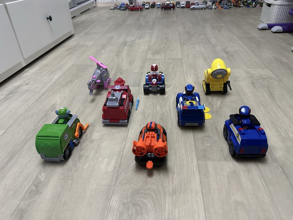 Продам машинки Щенячий патруль ОРИГИНАЛ.