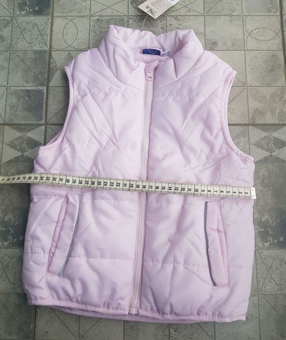 Жилетка безрукавка для дівчинки 116 розміру