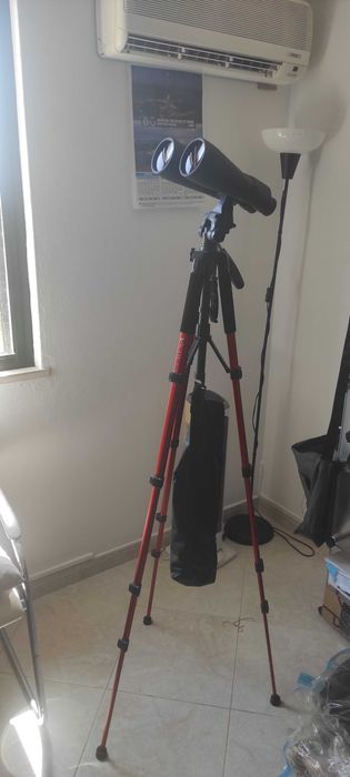 Binoculos Celestron 15x70 com tripė
