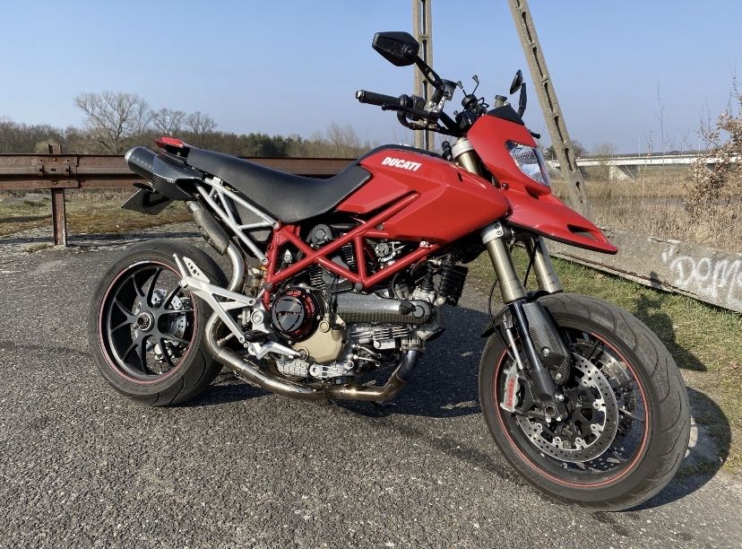 Ducati Hypermotard 1100S
