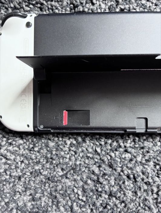 Consola Nintendo Switch OLED + 2 Jogos
