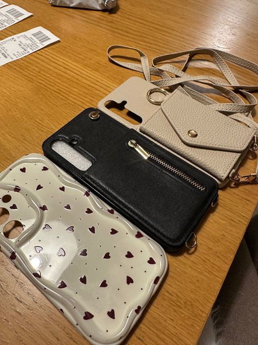 Перевод на польский:

Etui do telefonu Samsung Galaxy S24 Plus