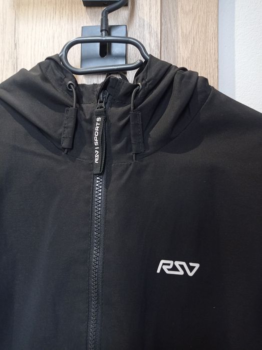 Kurtka wiatrówka Reserved r.164