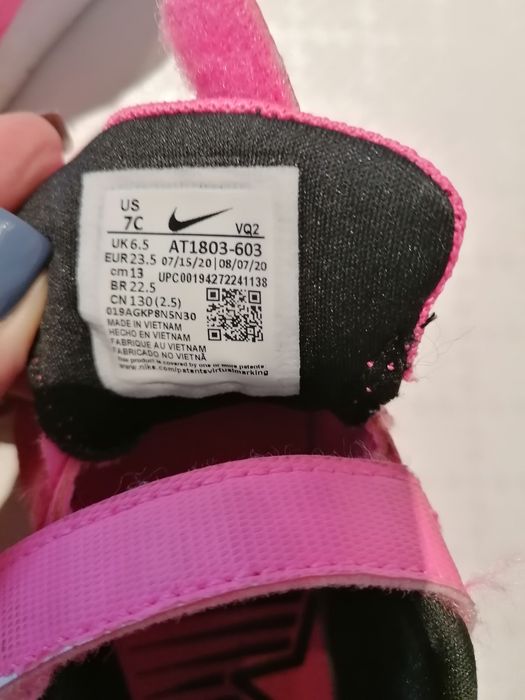 Ténis Nike menina tamanho 23.5