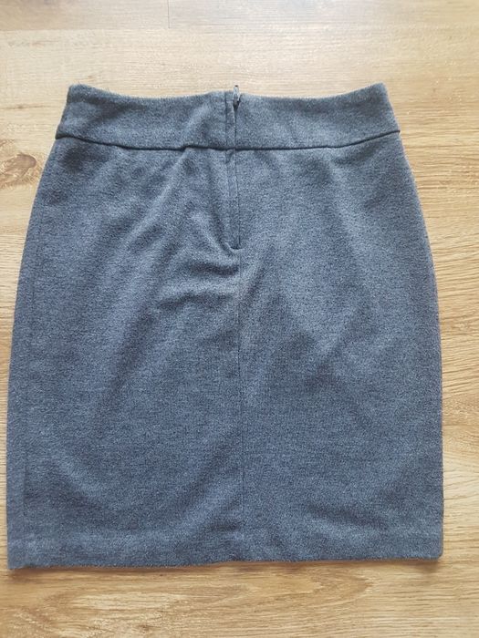 Ołówkowa szara spódniczka rozm.134/140