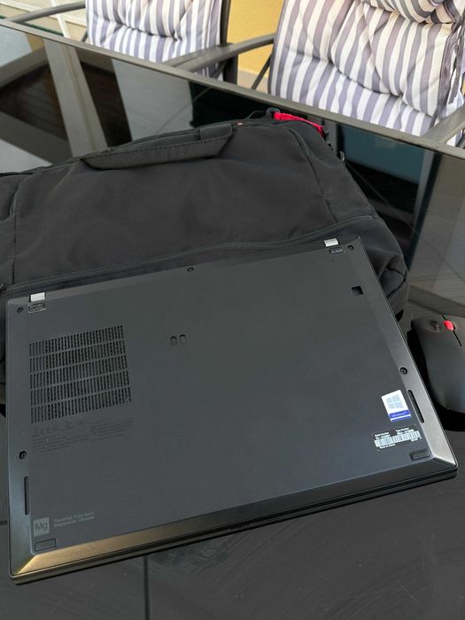 LapTop Lenovo T14s Gen 1 / 2021 Usado em bom estado