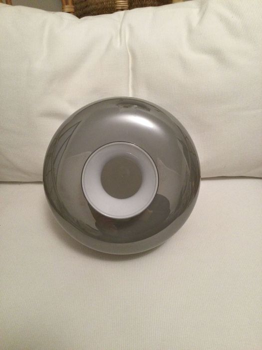 Wazon szklany szary unikalny