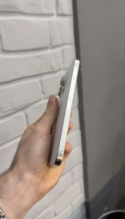 Iphone 16 pro 128GB White Titanium, гарантія від магазину 3 міс