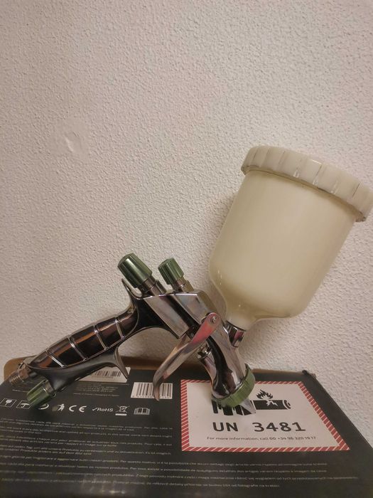 Pistola Iwata LS 400 1.3