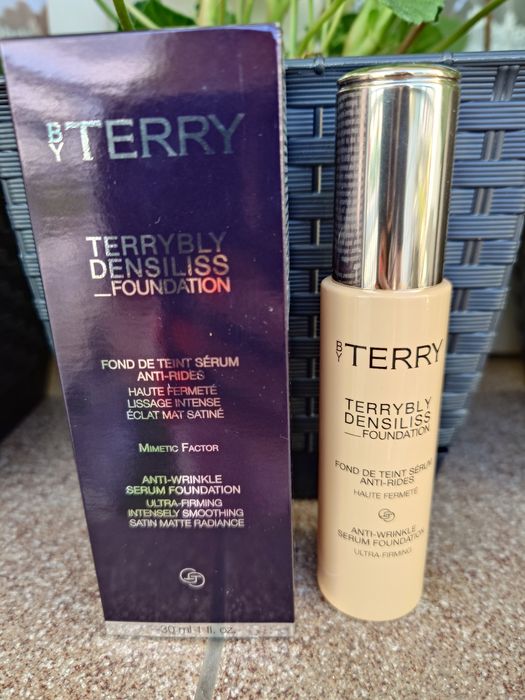 Podkład By Terry przeciwzmarszczkowy Terrybly Densiliss kolor 8 Warm Sand 30ml