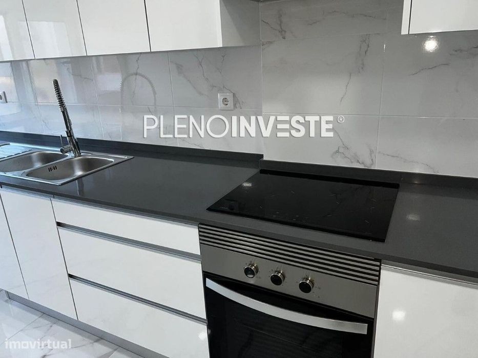 Apartamento T2 com Quintal no Laranjeiro