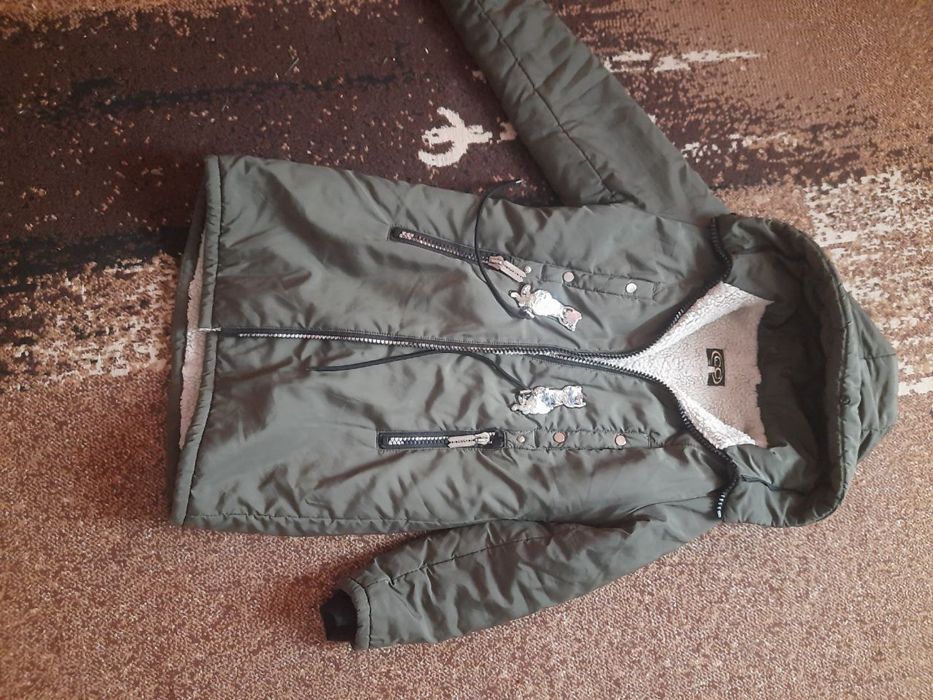 Верхній одяг, плаття, куртки