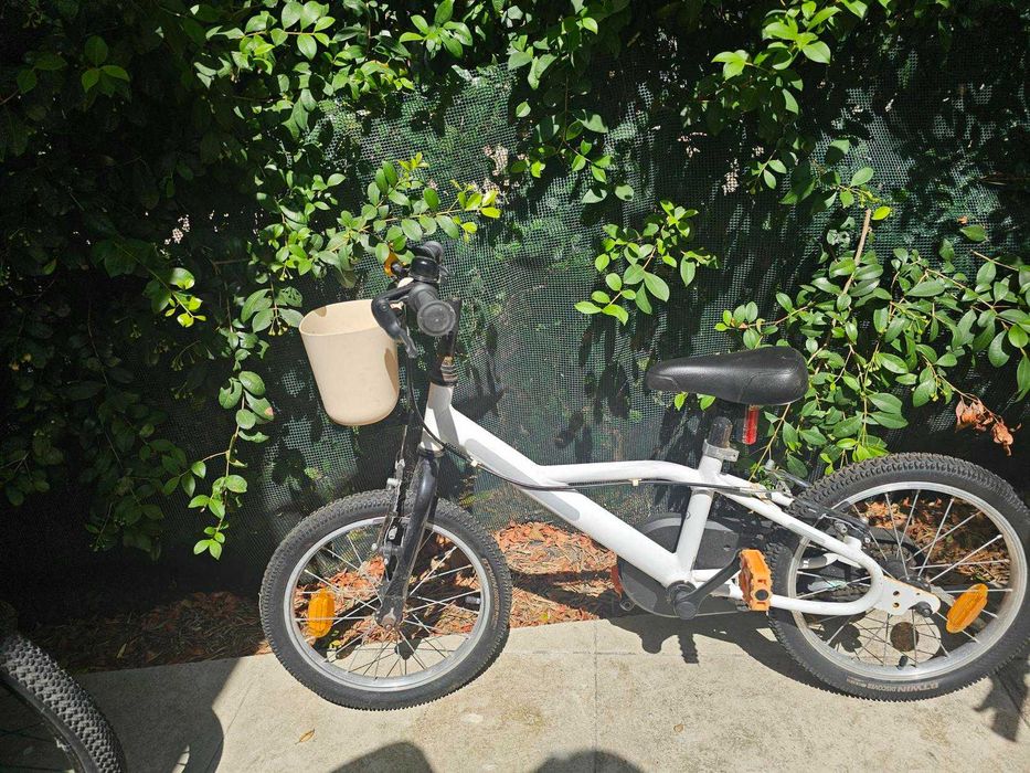 Bicicleta crianca 16 polegadas Decathlon Discover 100 branca