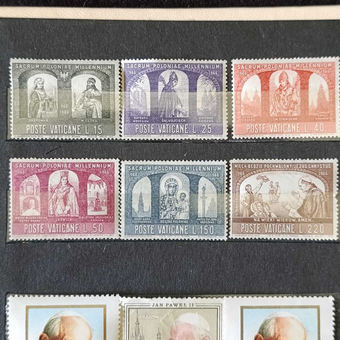 Klaser znaczków 32 szt Watykan Jan Paweł II Polska międzywojenne