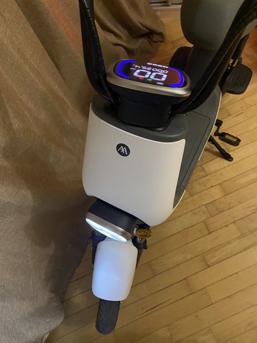 Електроскутер електровелосипед електротранспорт терміново