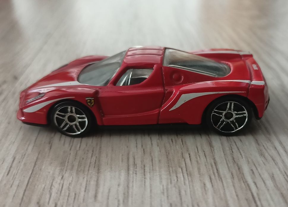 Hot wheels ENZO Ferrari Żory • OLX.pl